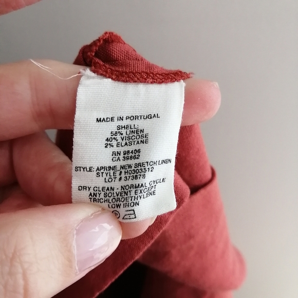 Theory Aprine New Stretch Linen Off the Shoulder Top in Carmine Red P (00-0) - Picture 13 of 16